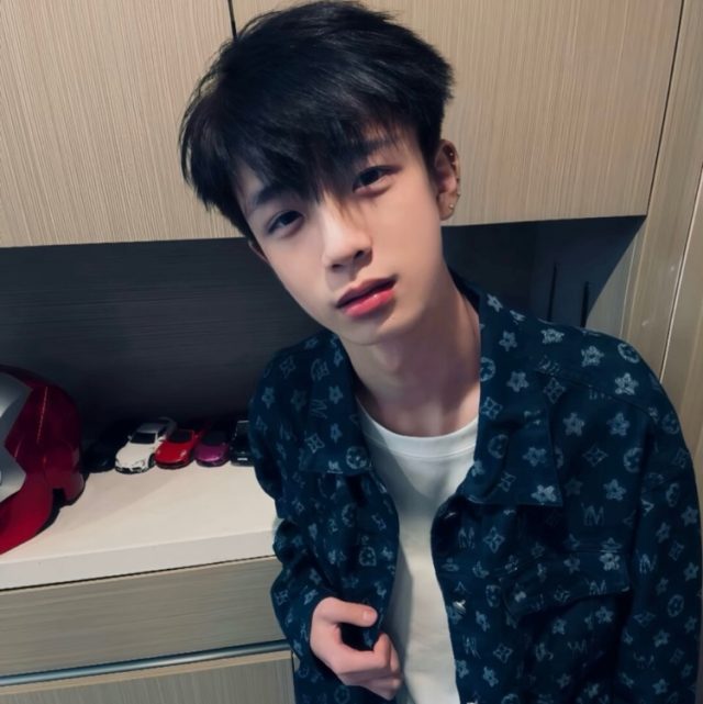 有人说我好 有人说我坏 好坏我都会 那要看对谁