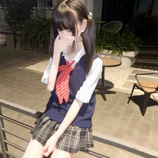 形同陌路 我们也变成了最熟悉的陌生人.