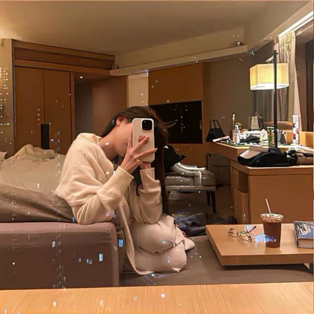 你和雪有一个共同点 我握得越紧你消失得越快