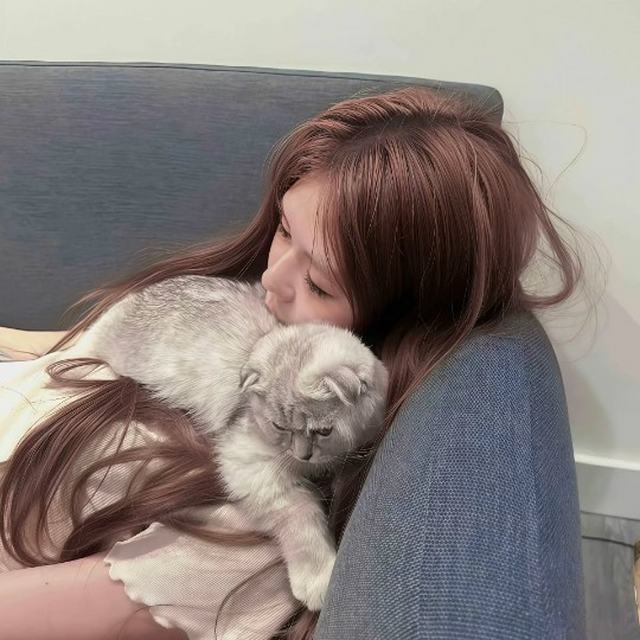 你重感情 性子急 心软 永远相信别人 永远有吃不完的亏 又永远不长记性