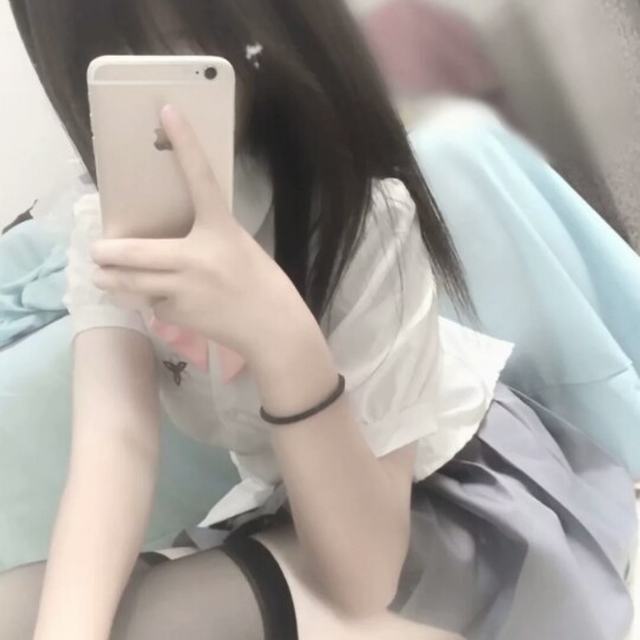 【少壮不努力+兄妹】少壮不努力长大摸乃乃  表妹的乃乃都被你摸的一清二楚.