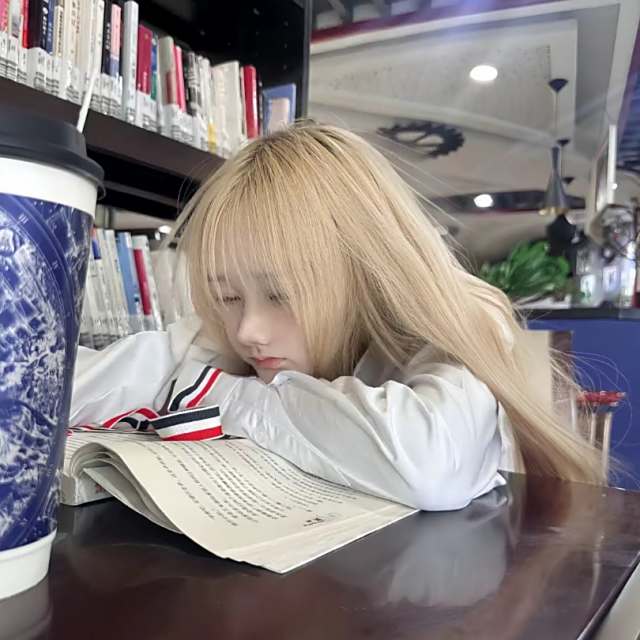 我可以咬牙陪你吃上百种苦 就怕你最后牵着别人的手说对不起我