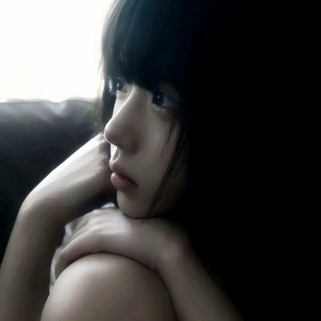 我总是看到你哭的样子我就想把自己打死怪我让你又哭了