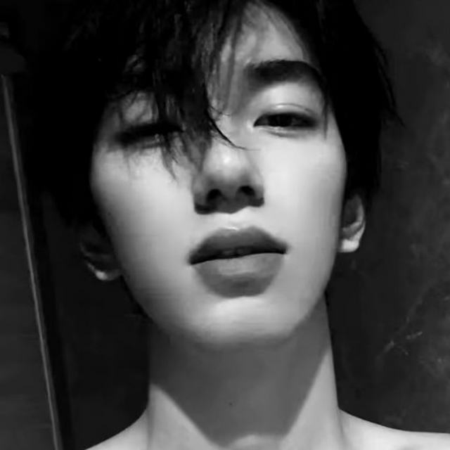 【高质量   精卫   DJ混音   】泼酒入海醉倒天地，投身苍穹万物长拥，但是我存在的意义呢，填满我悲欢的执着呢，我明白我心中