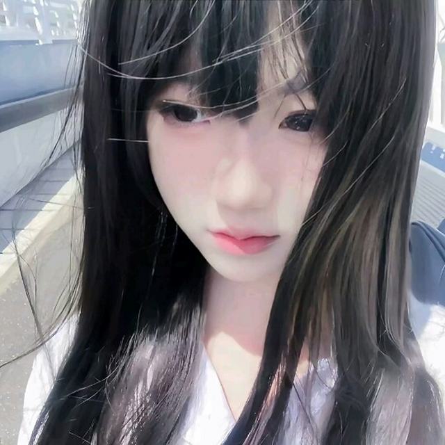 他们都说 忘记就不会痛苦 可时间不会赋予任何一个人忘记的权利