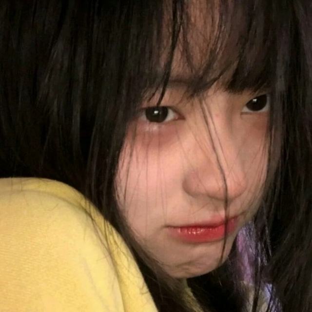 ［关键词Dj］最心酸的应该就是 我在满心欢喜的奔向你 而你却在谋划着如何让我离开 我们以最近的距离 做着最熟悉的陌生人。