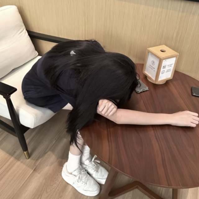 因为你太独立 倔强又强势 不善言辞 不会低头 所以你失去很多东西