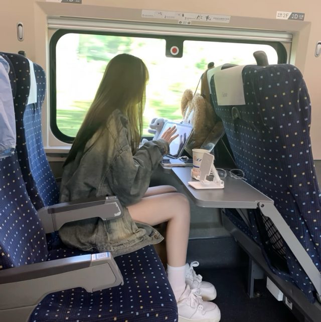 我们的明天～鹿晗 歌会跑调 但哥不会