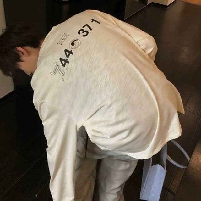 在某个凌晨三点你对我讲晚安的那一刻我以为你喜欢我