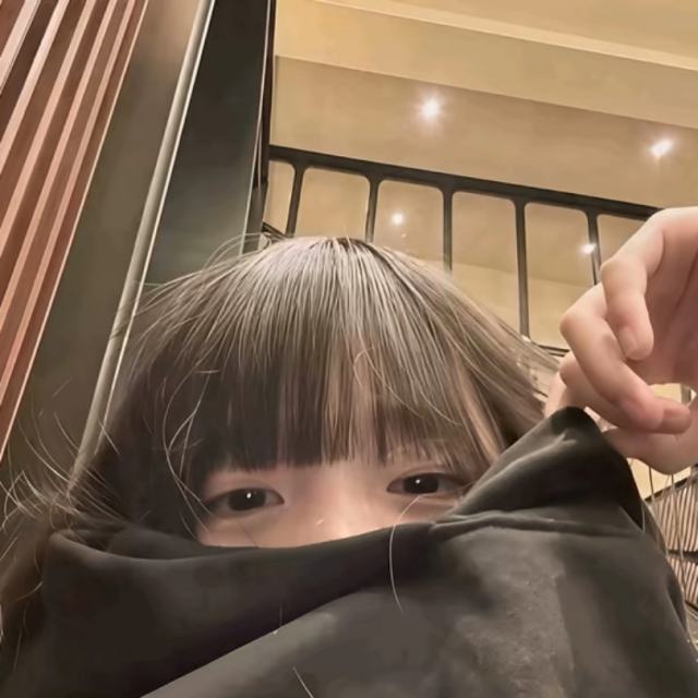 【指纹】你什么都不和我讲 又怪我不懂你 我心里想的一切都是你和我的以后 而你却不懂.