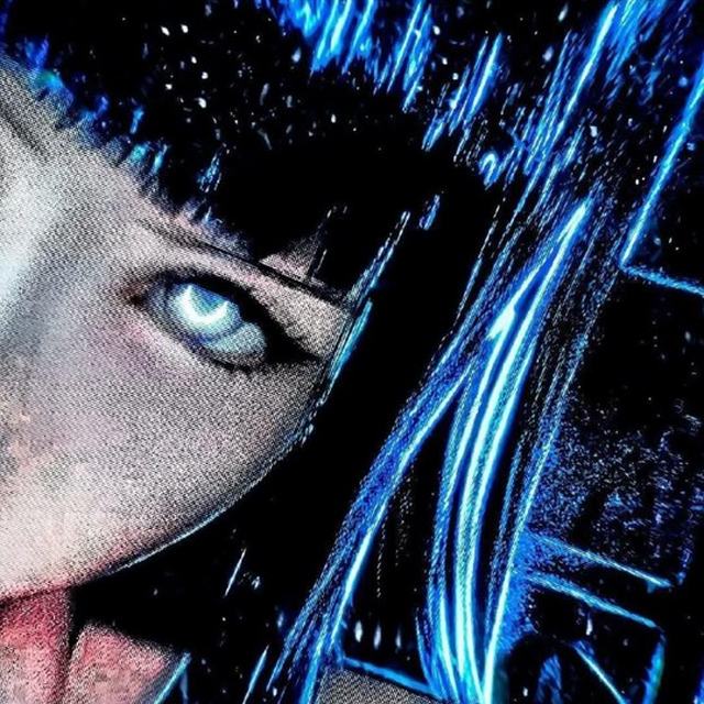 我总抱怨自己在感情里栽跟头 可遇到你之后 我竟然可以原谅一切 如果经历那些痛苦都是为了你的到来 那我愿意经历一万遍