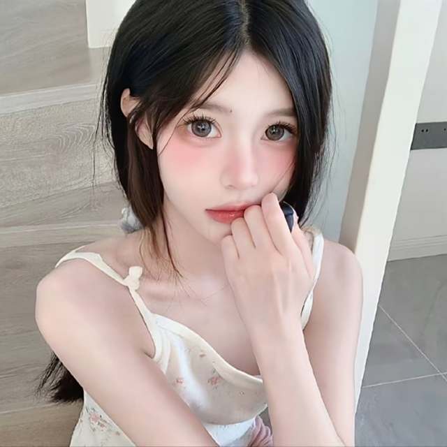 池池💒【坏女孩0.8×】看不透的话还是模糊点好太清楚了反而不开心.