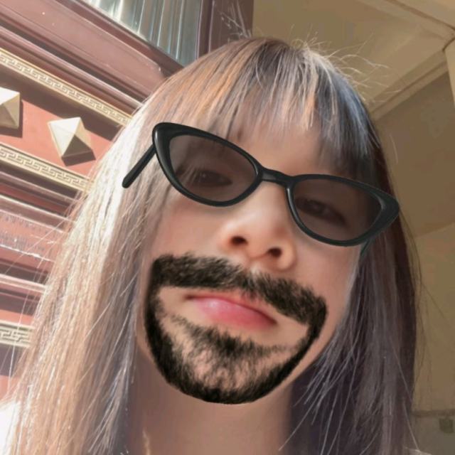 我想独享你的喜欢 可如果和我在一起你感觉到累 及时道别也没有错