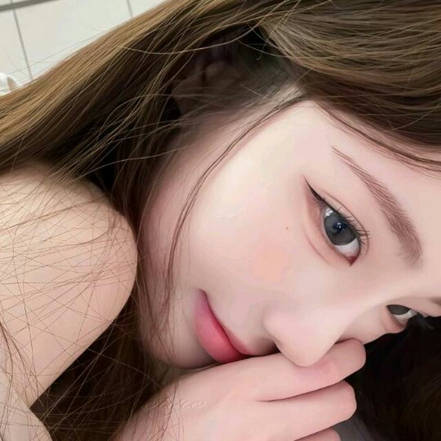 你总是向往别人的天空却忘记自己才是明媚春天