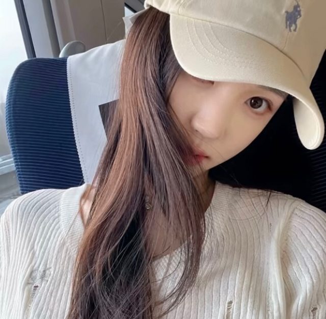 我赌你是一个有良心的爱人 我愿意在你身上付出我所有的时间和精力 却没成想你会变成最致命的那一刀