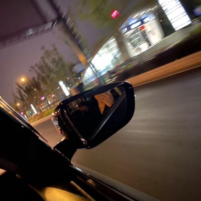 A七—【粤语热歌】♪人是贪心的当初我也只想和你说说话.