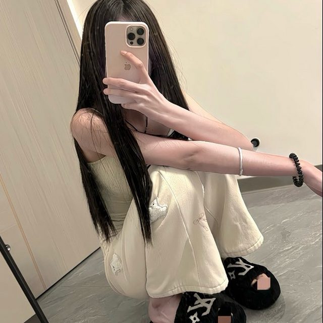 人一生的露水情缘太多 滴在叶子上 太沉也是错 太轻也不知所措