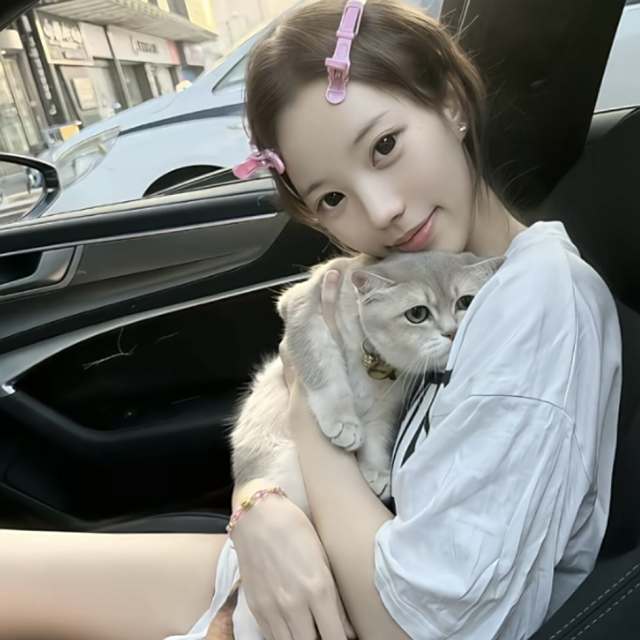 秋天是 倒放的春天  是爱你的续篇