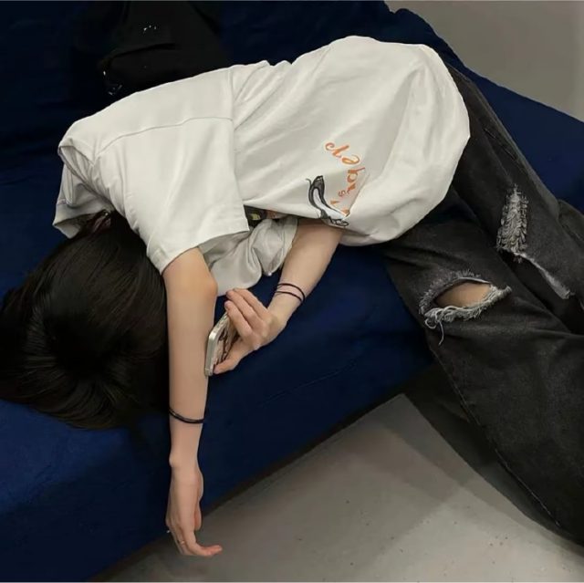 〖旋律   𝓓𝓙〗爱能不能够永远单纯没有悲哀