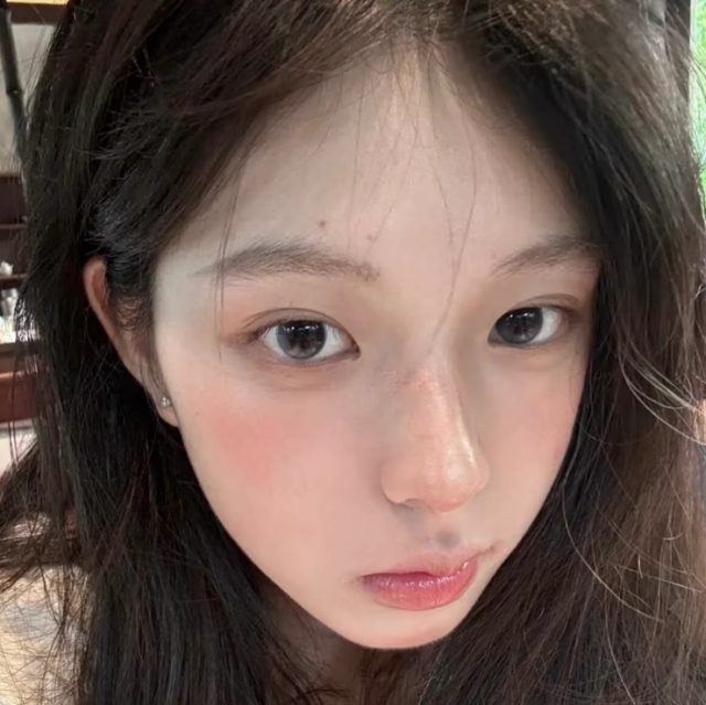 我们不是在赌气吗 你怎么变成别人的依靠了