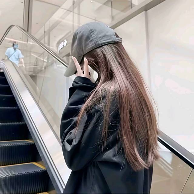 我不想再用力地走向别人了  也不想让靠近我的人变得太辛苦.