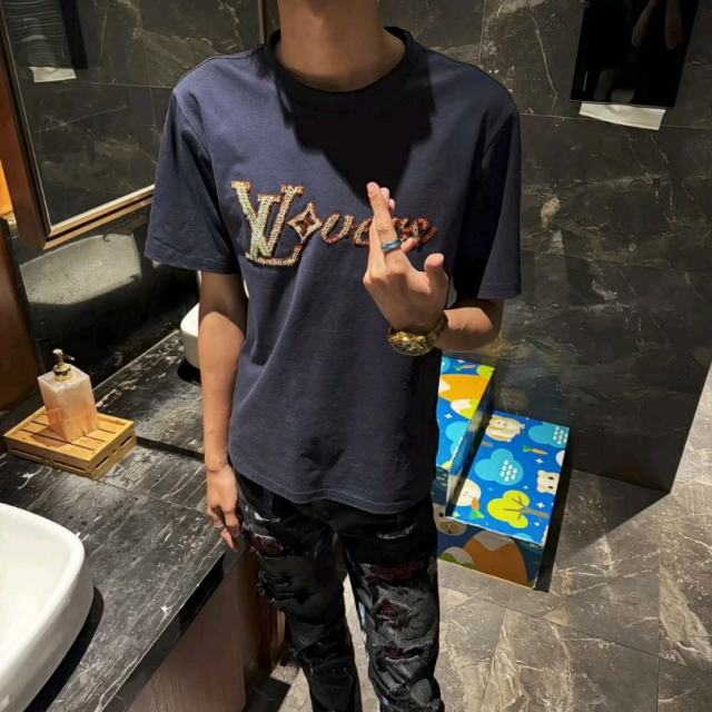在沉默中思考 在行动中证明
