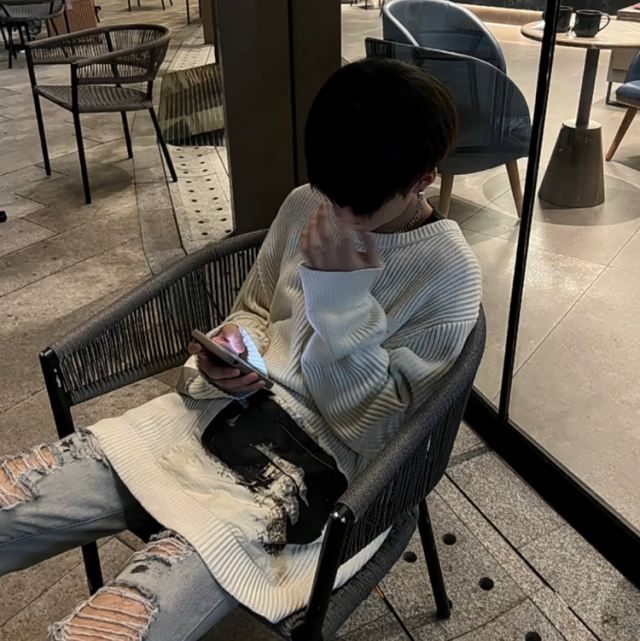 逢人就爱还觉得自己很有品味吗.ㅤ