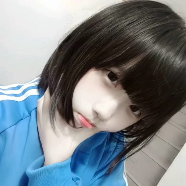 终有一日 我会删掉你的一切 坦然祝你幸福 这离别的第一步我来走