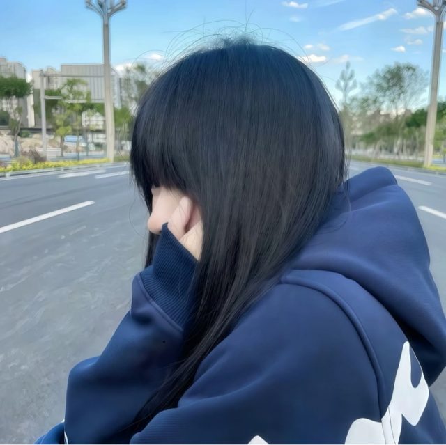 你的行为伤了我 我的话伤了你 不过没关系 我们不会再见面了