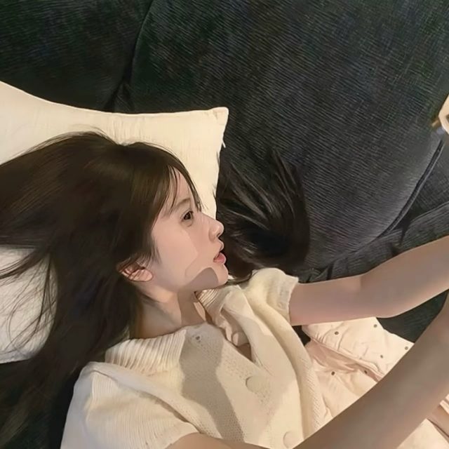 人与人的关系 就像心电图 说不定哪天 点开朋友圈就只剩一条横线.