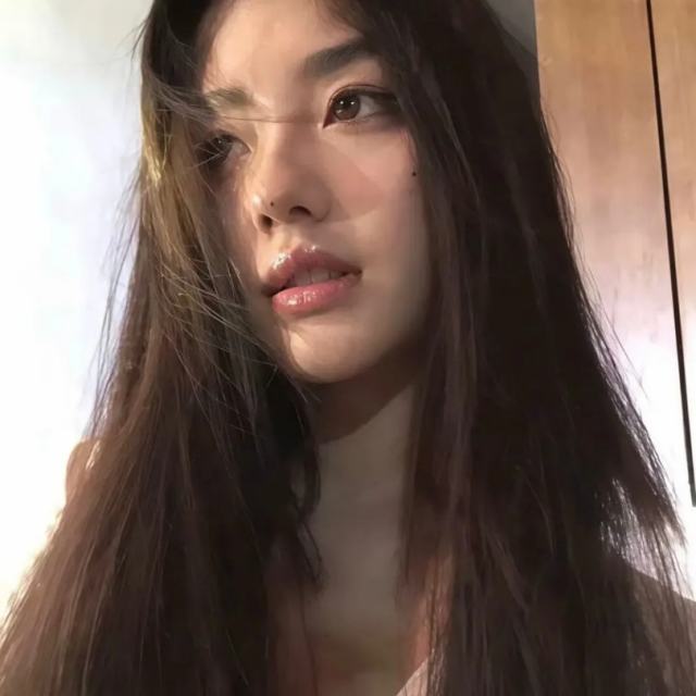 爱一个人需要很多很多的勇气放下一个人也是