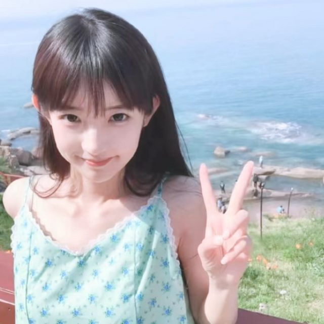 你总觉得自己不够漂亮 但是爱是最好的滤镜