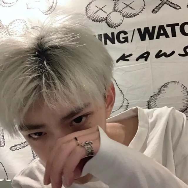 别告诉她 我还想她💔泪水将我淹没 到底谁该难过-[近期热播DJ]-迷人阿宇🔞