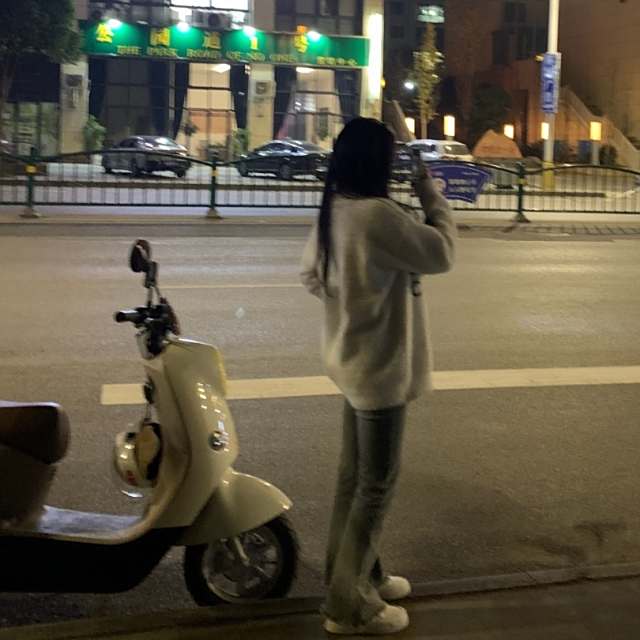 苏婷🎀.——【热门推荐】春庭雪_10月抖音精品国粤语我恨我痴心DJ旋律车载串烧