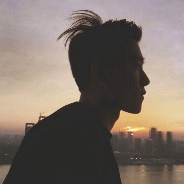 苏婷🎀.——【粤语电摇】爱的故事上集〈DJ版〉