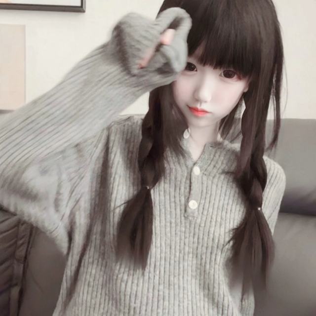 你总说爱我 可我一发脾气你就不理我 你只喜欢没有矛盾开心的我 而不是任何时候的我