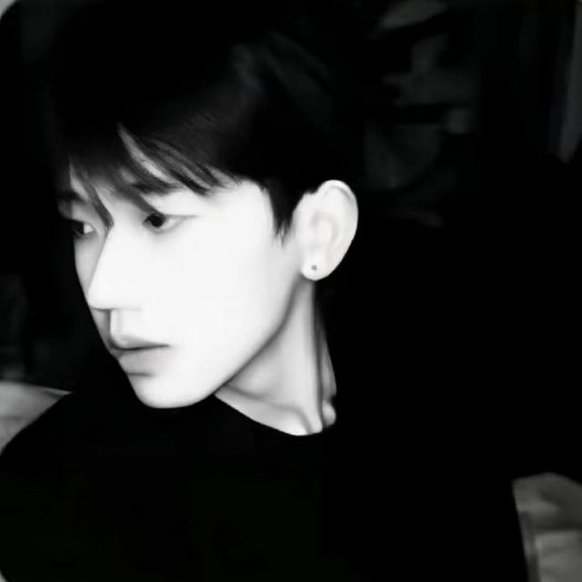 【爱情废柴】不要在出现奇怪的人打乱我的生活了 短暂的陪伴什么都做不了