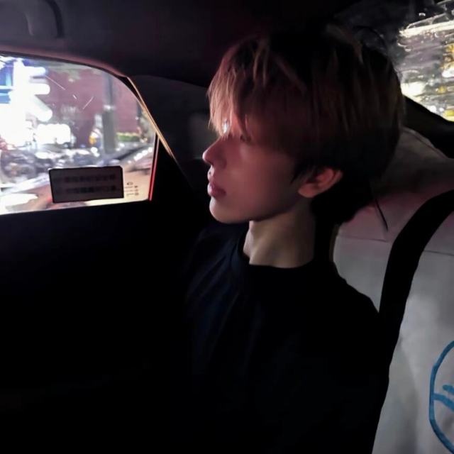 【别怕我伤心     𝘿𝙅】好喜欢你 你的敏感自卑对我来说无异与小猫伸爪 我照单全收