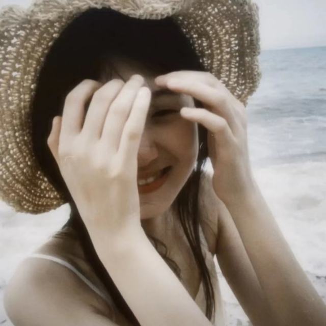 苏婷🎀.——【抖音热播】我好心塞，因为我的心都被你填满了