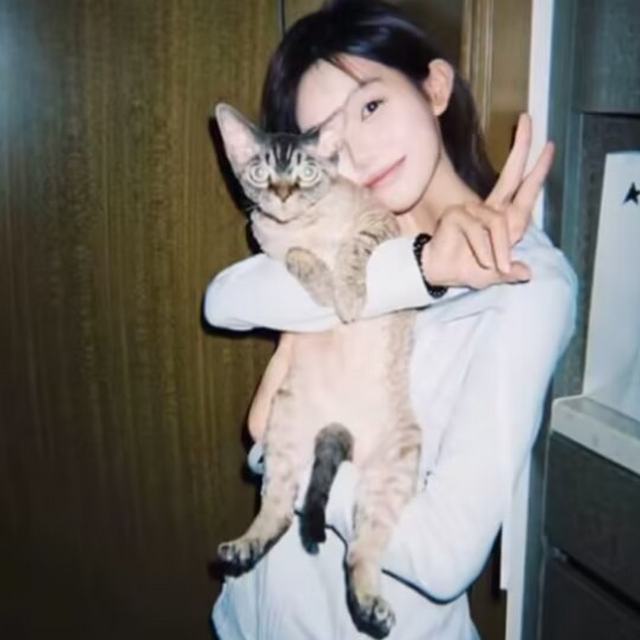 【爱情讯息】 穷极一生 只是为了找到一双愿意为我流泪的眼睛.
