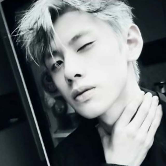 【旋律DJ混音】离我远一点，我怕你的狂犬病传染我.