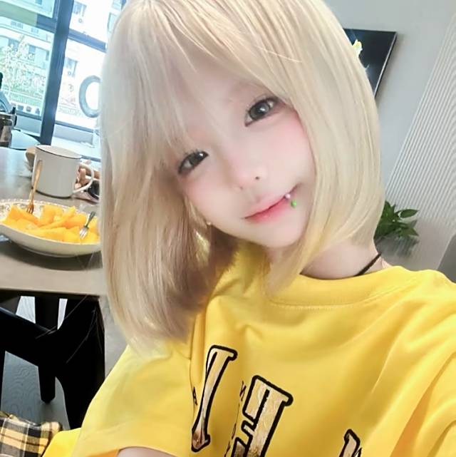 你就像惊喜一般出现在我的生命里 不希望你离开