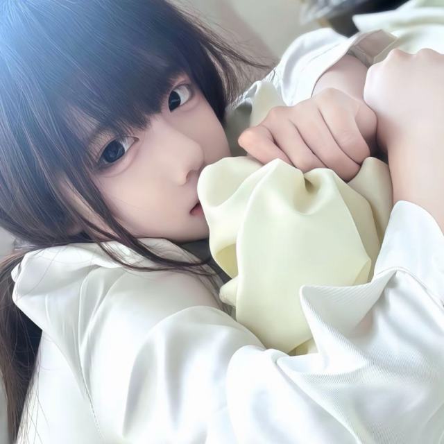 我本来打算告诉你 你不在我身边的日子里我遇到了很多糟糕的事情 但你的生活看起来好像很好 算了 没什么好说的