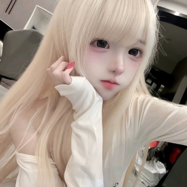 你不能对一个人说着喜欢 背地里却留着另一个人的痕迹