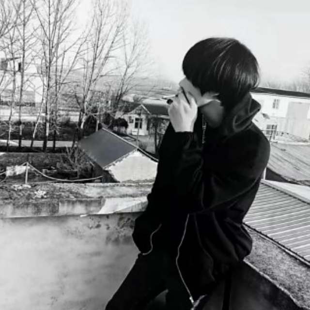 【两个我们DJ 混音】早已经不期待花开了，现在我已经不喜欢玫瑰花了.