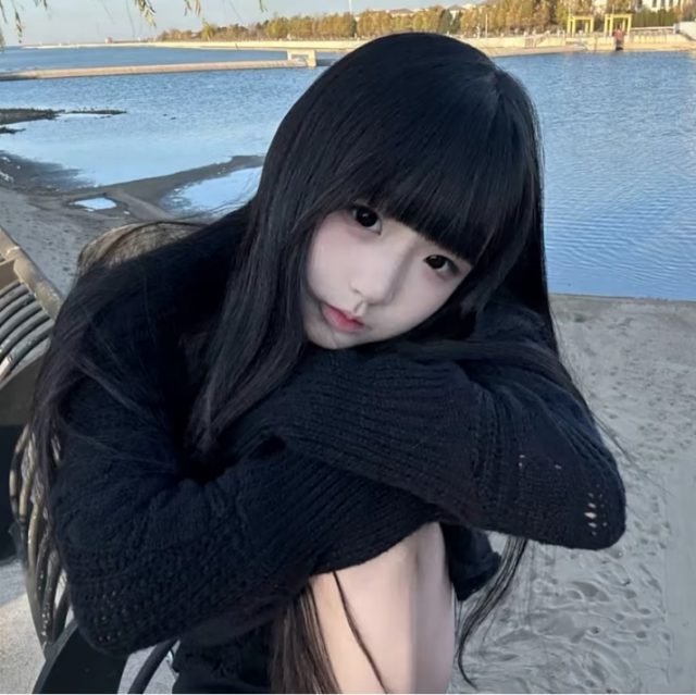 我不想听你夸我勇敢 我想你心疼我眼眶里没留下的眼泪