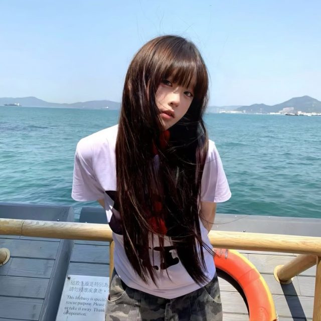 可以不要有那么多的情绪吗 我们连朋友都不是