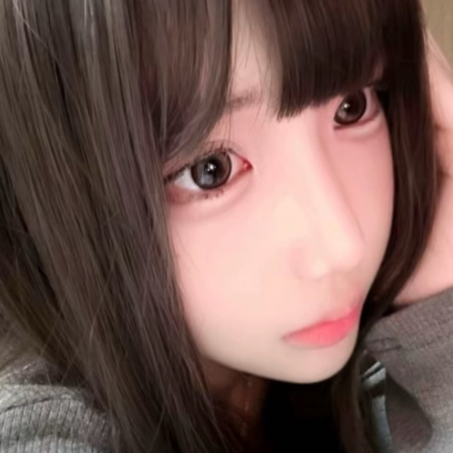 人总是贪心的 一旦得到了就会想要的更多 可我总想你能不能一直在我身边