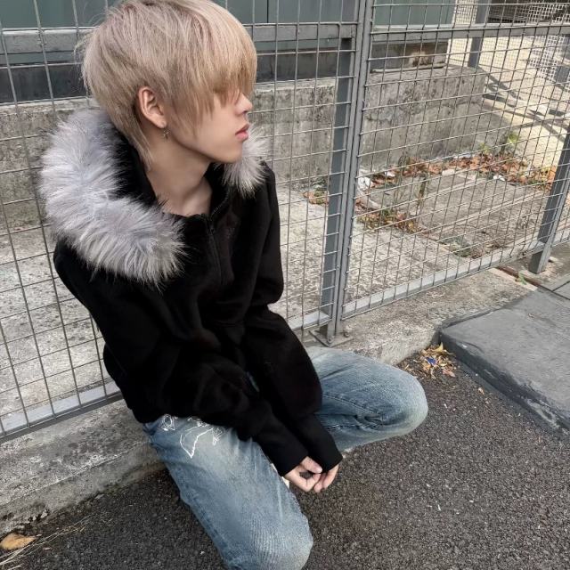 【别怕我伤心𝘿𝙅      】我那么争强好胜的人 面对你竟然没有当断则断的勇气.