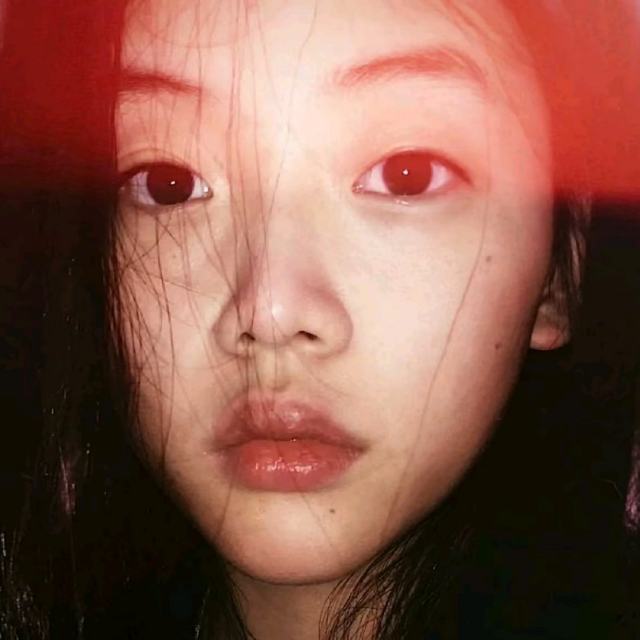 那天我想了一晚上 和你在一起有什么好 我尝试了权衡利弊 也清楚了这段感情没有结果